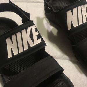 Nike Tanjun Sandals